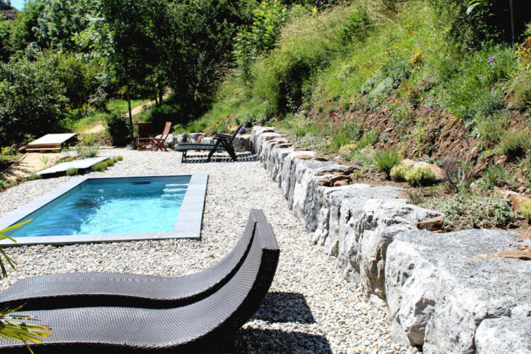 Piscine Nuits Dy Cîmes lodge logement insolite proche drôme isère gard vaucluse